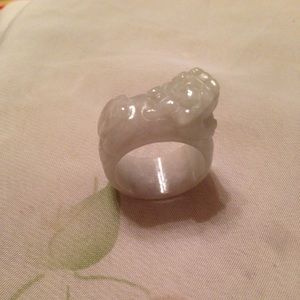 🌹this lucky PiXiu ring is real jade🌹